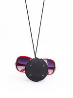 Load image into Gallery viewer, Genuine Leather Neck Lanyard Magnetic Sunglasses Clip N6B189