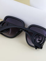 Load image into Gallery viewer, Square Sunglasses with Embellished Temple Women N6B213