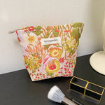 Load image into Gallery viewer, intage Floral Jacquard Makeup Clutch Bag Women S5P647