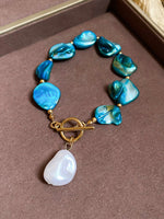 Load image into Gallery viewer, Ocean Beach Shell Faux Pearl Geometric Bracelet N6A164