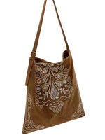 Load image into Gallery viewer, Bohemian Embroidered Velvet Tote Bag S5P802