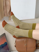 Load image into Gallery viewer, Color Block Stripe Mid Calf Socks Women N6C170