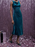 Load image into Gallery viewer, Sleeveless Velvet Evening Gown Bodycon Cheongsam Side N5A687