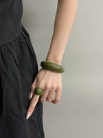 Load image into Gallery viewer, Electroplated Resin Ring Vintage Design Women N6B015