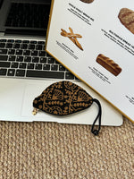 Load image into Gallery viewer, Pull String Embroidered Key Pouch Women N6B118