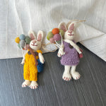 Load image into Gallery viewer, Handmade Felt Rabbit Keychain Balloon Bunny Bag Charm N6G002