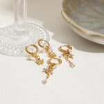 Load image into Gallery viewer, Simulated Pearl Studs Steel Mirror-Polished S5P149
