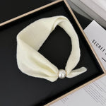 Load image into Gallery viewer, Womens Pearl Magnetic Clasp Knit Neck Scarf N6K270