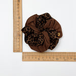 Load image into Gallery viewer, Womens Leopard Print Suede Feel Scrunchie N6K010