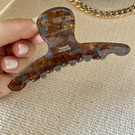 Load image into Gallery viewer, Caramel Tea Mint Dark Brown Arc Acetate Shark Clip S5P901