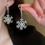 Load image into Gallery viewer, Snowflake Zircon Pearl Earrings With Silver Needle S5P634