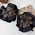 Load image into Gallery viewer, Satin Leopard Print Scrunchy Women S5P766