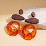 Load image into Gallery viewer, Resin Wood Drop Heart Round Silver Stud Earrings N6H090