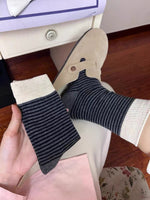 Load image into Gallery viewer, Warm Color Block Socks Women Japanese Retro M5A294