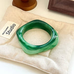 Load image into Gallery viewer, Geometric Ombre Resin Bangle Curved Acetate Contour S5P256