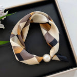 Load image into Gallery viewer, Women's Polyester Jacquard Pearl Neck Scarf N6J150