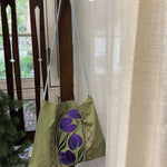 Load image into Gallery viewer, Floral Tulip Embroidery Canvas Bucket Bag S5P803