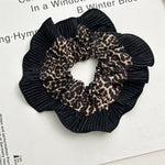 Load image into Gallery viewer, Satin Leopard Print Scrunchy Women S5P766