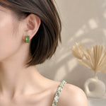 Load image into Gallery viewer, Bright C-Shape Rim Glazed Half Hoop Stud Earrings N6H103