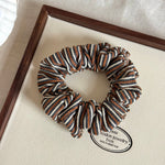 Load image into Gallery viewer, Womens Leopard Print Fabric Scrunchie N6K030