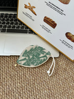 Load image into Gallery viewer, Pull String Embroidered Key Pouch Women N6B118