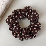 Load image into Gallery viewer, Womens Vintage Floral Fabric Scrunchie N6K021