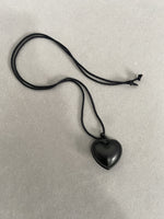 Load image into Gallery viewer, Leather Black Heart Rope Necklace Adj Collar S5P914