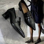 Load image into Gallery viewer, Vintage Pointed Toe Flat Loafers Women Slip-On Leather N6G300