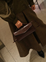 Load image into Gallery viewer, Brown Crocodile Grain Baguette Bag Women N6C033