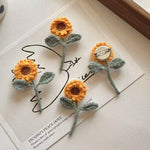 Load image into Gallery viewer, Hand Knit Sunflower Brooch Fabric Flower Pin N6G038