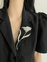 Load image into Gallery viewer, Vintage Oversized Metal Leaf Flower Brooch N6B013