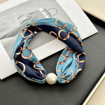 Load image into Gallery viewer, Magnetic Clasp Pearl Scarf Neck Warmer Women N6H111