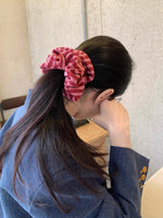 Load image into Gallery viewer, Striped Knit Scrunchy Women Casual Ponytail Hair Tie S5P788