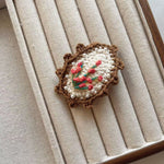 Load image into Gallery viewer, Womens Hand Crocheted Pearl Floral Hair Clip N6K316