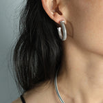 Load image into Gallery viewer, Threaded Wide Bangle Steel Collar Stud Set Titanium S5P258