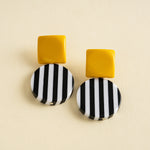 Load image into Gallery viewer, Womens Contrast Striped Round Resin Stud Earrings N6K167