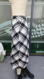 Load image into Gallery viewer, Black White Plaid Skirt Women High Waist N5A757