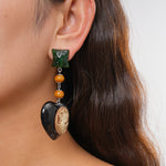 Load image into Gallery viewer, Womens Vintage Marbled Portrait Heart Resin Stud Earrings N6K165