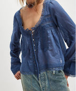 Load image into Gallery viewer, French Lace U Neck Blouse Women N6C097