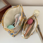 Load image into Gallery viewer, Womens Floral Textured Polyester Cosmetic Bag N6K113