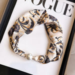 Load image into Gallery viewer, Womens Pearl Magnetic Clasp Slim Scarf N6K257