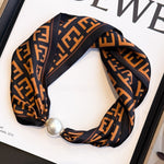 Load image into Gallery viewer, Womens Pearl Magnetic Clasp Floral Skinny Scarf N6K261