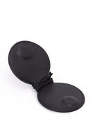 Load image into Gallery viewer, Genuine Leather Neck Lanyard Magnetic Sunglasses Clip N6B189