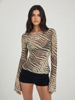 Load image into Gallery viewer, Animal Print Off Shoulder Long Sleeve Fitted Tee N6B081