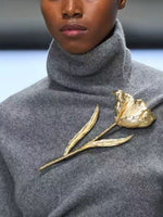Load image into Gallery viewer, Vintage Oversized Metal Leaf Flower Brooch N6B013