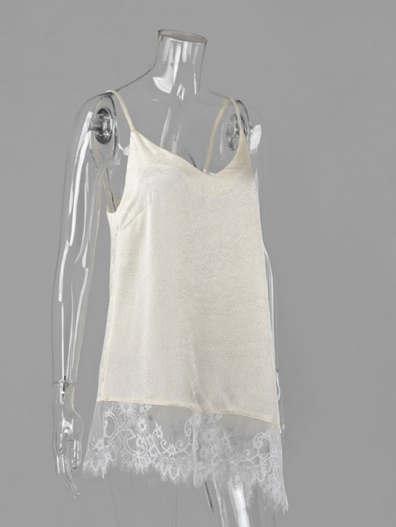 V Neck Lace Trim Sleeveless Tank Top N6F025