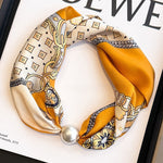Load image into Gallery viewer, Womens Pearl Magnetic Clasp Skinny Scarf N6K260