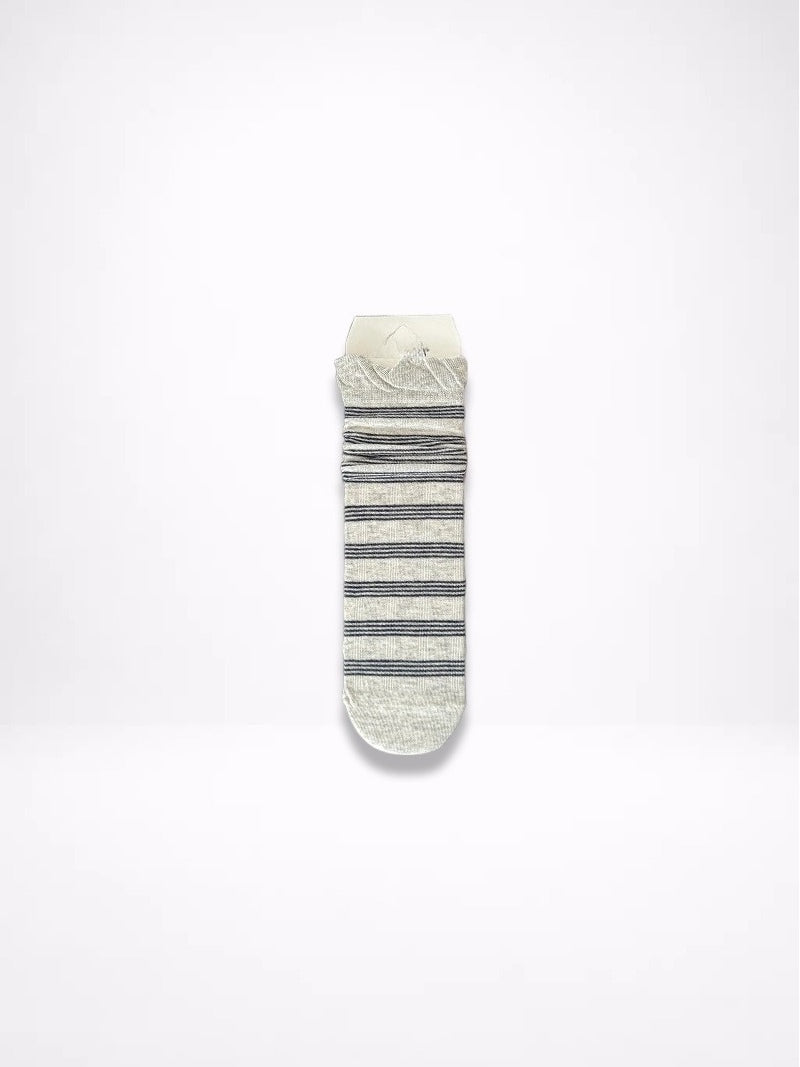 Floral Lace Trim Mid-Calf Slouch Socks Women N6C177
