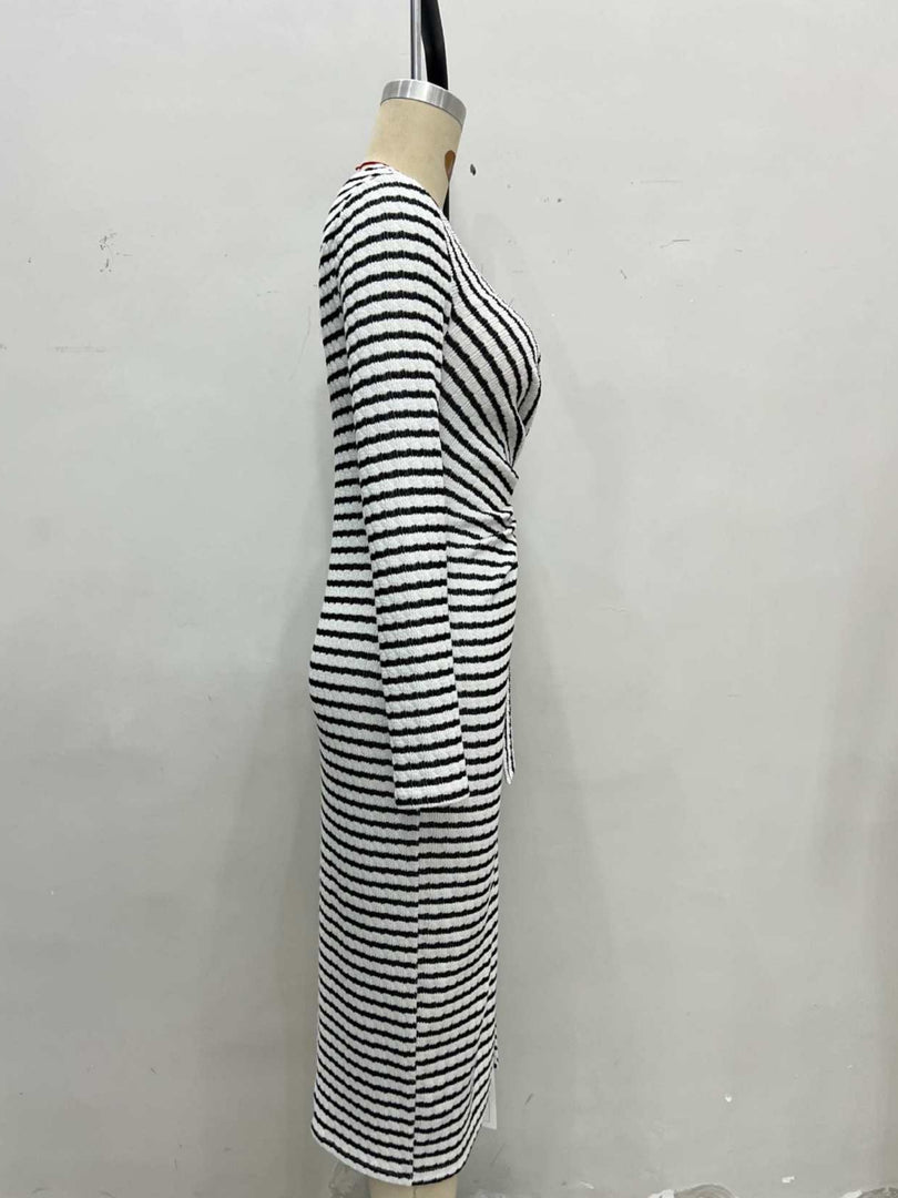 Black White Stripe Twist Knot Side Slit Bodycon Dress N6D208