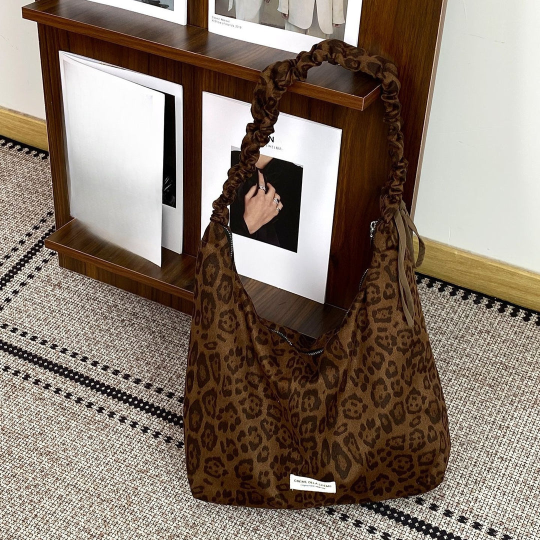 Women's Leopard Suede-Feel Dumpling Tote Bag N6J190
